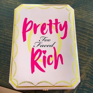 Too Faced Pretty Rich Palette